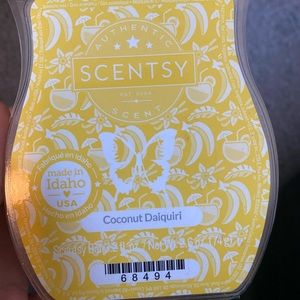 Scentsy Coconut Daiquiri Wax Bar